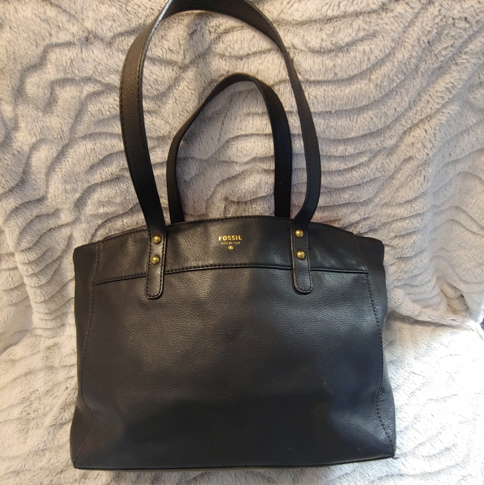 Fossil tote